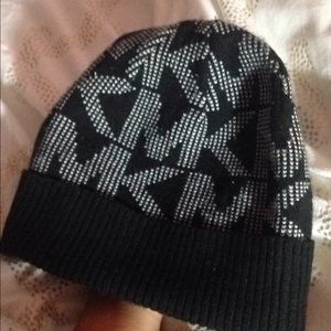 Michael kors hat